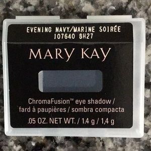 Mary Kay ChromaFusion eyeshadow- evening navy